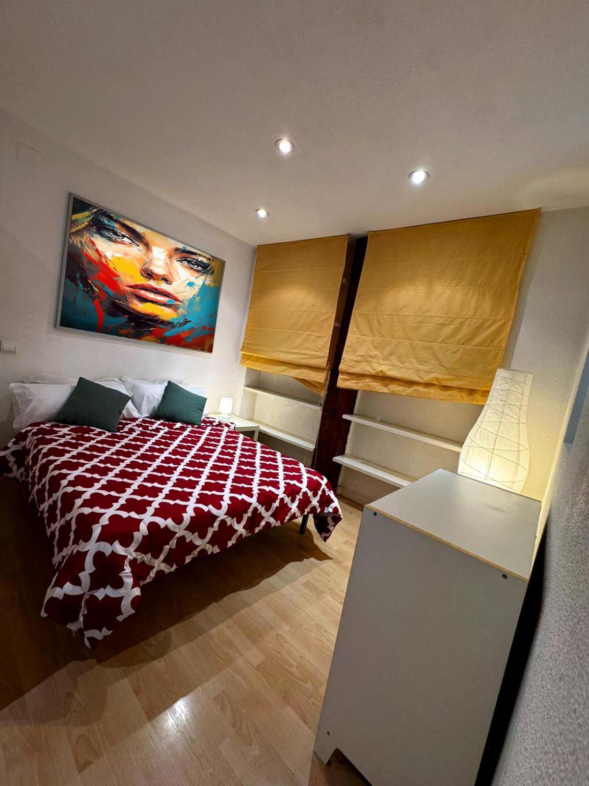 Prado Atocha Apartaments Madrid Luaran gambar