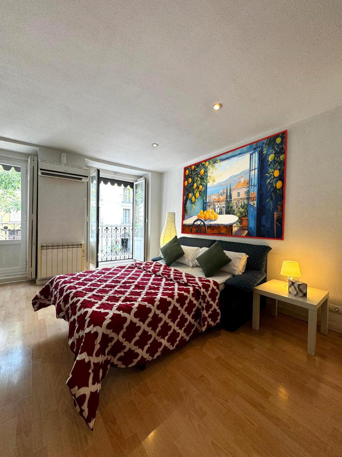 Prado Atocha Apartaments Madrid Luaran gambar