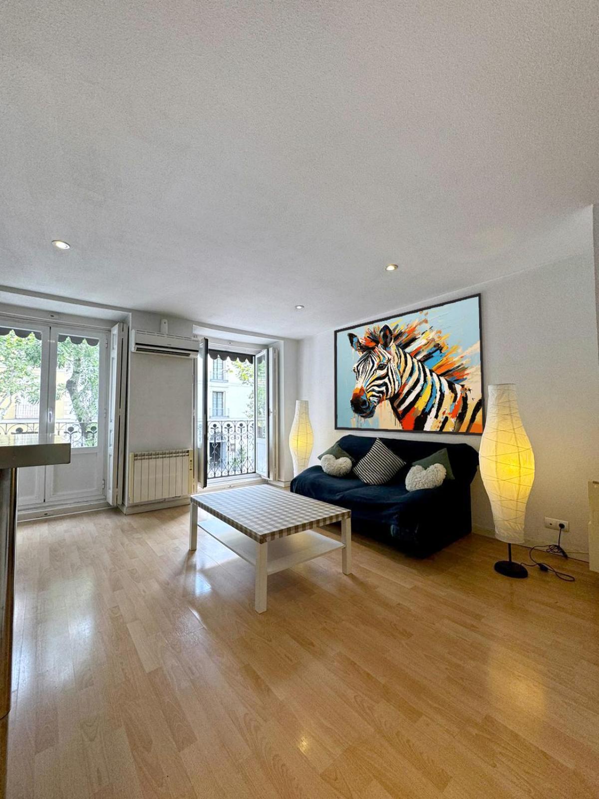 Prado Atocha Apartaments Madrid Luaran gambar